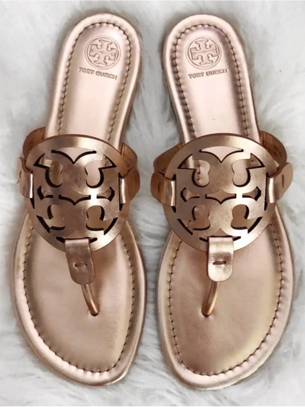 Tory Burch Metallic Rose Gold Miller Sandals! ✨🌹